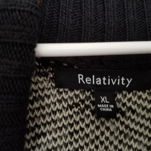 Relativity open front Sweater - Picture 2 of 3
